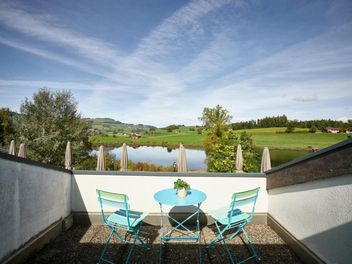 Erlebnisland Grizzlybaer Hotel Langenbuhl ภายนอก รูปภาพ